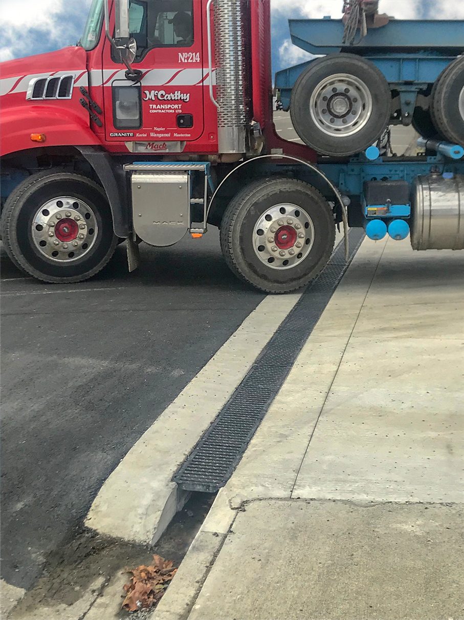 Truck going over Recyfix Petrol Station